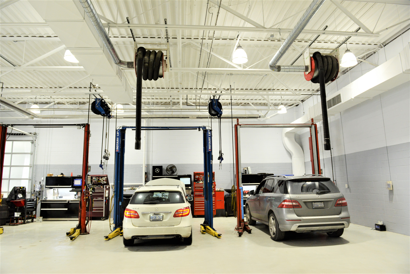 High bay lighting in Ontario